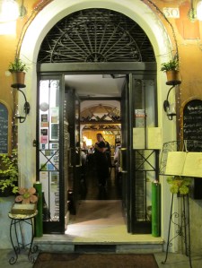 The welcoming entrance to le Sorelle