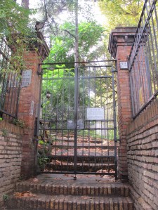Monte Testaccio sits behind locked gates ...